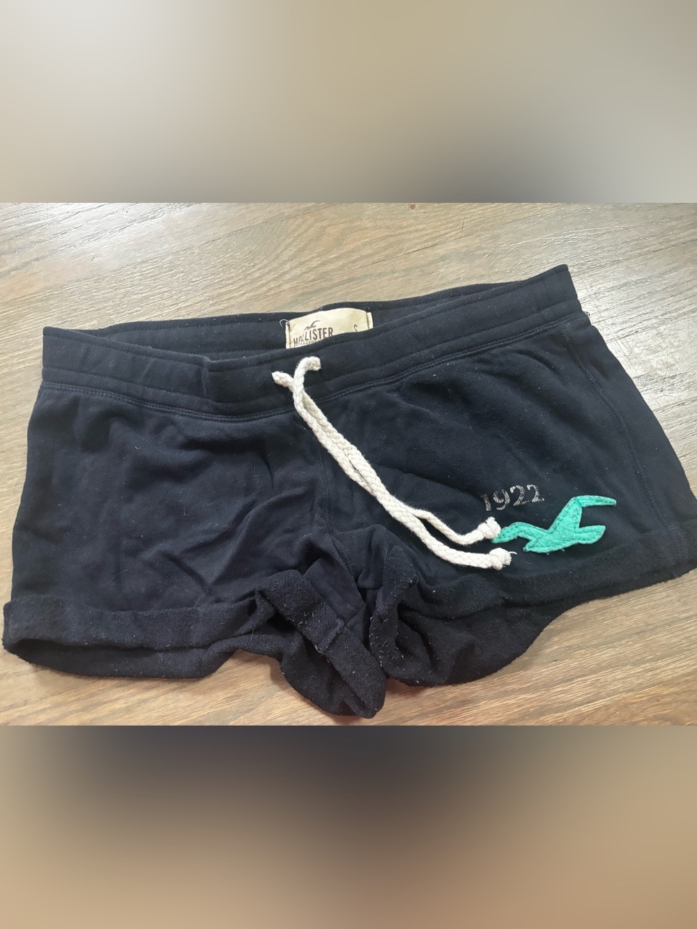 vintage navy blue Hollister low-rise sweat shorts mini women’s size small - Picture 2 of 5